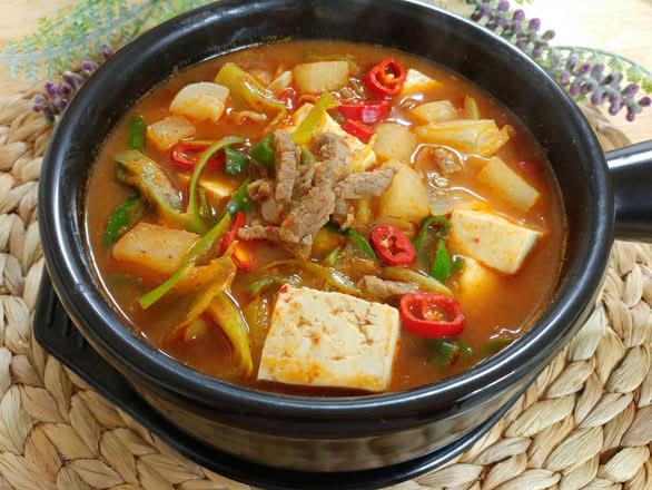 Tofu Soybean Soup 大酱汤(with rice)